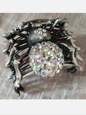 Crystal Aurora Borealis Swarovski Elements Pewter Spider Cuff Bracelet Halloween